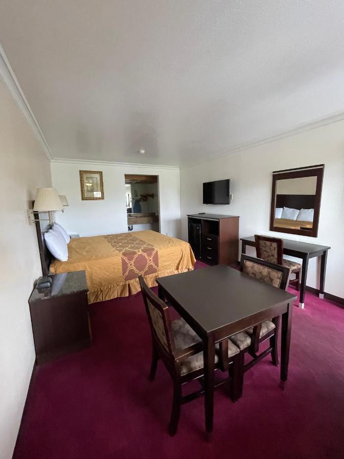 Chino Motel Hotel