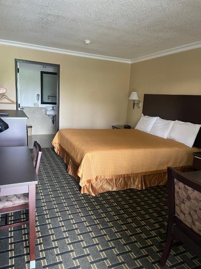 Chino Motel Hotel